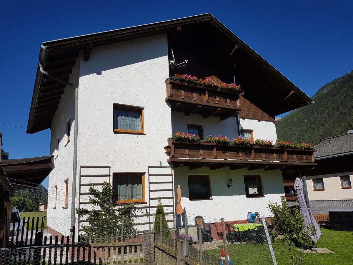 Ferienwohnung Dominik Neustift im Stubaital Exterior foto
